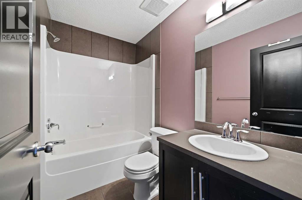 118 Tuscany Summit Heath NW, Calgary, Alberta