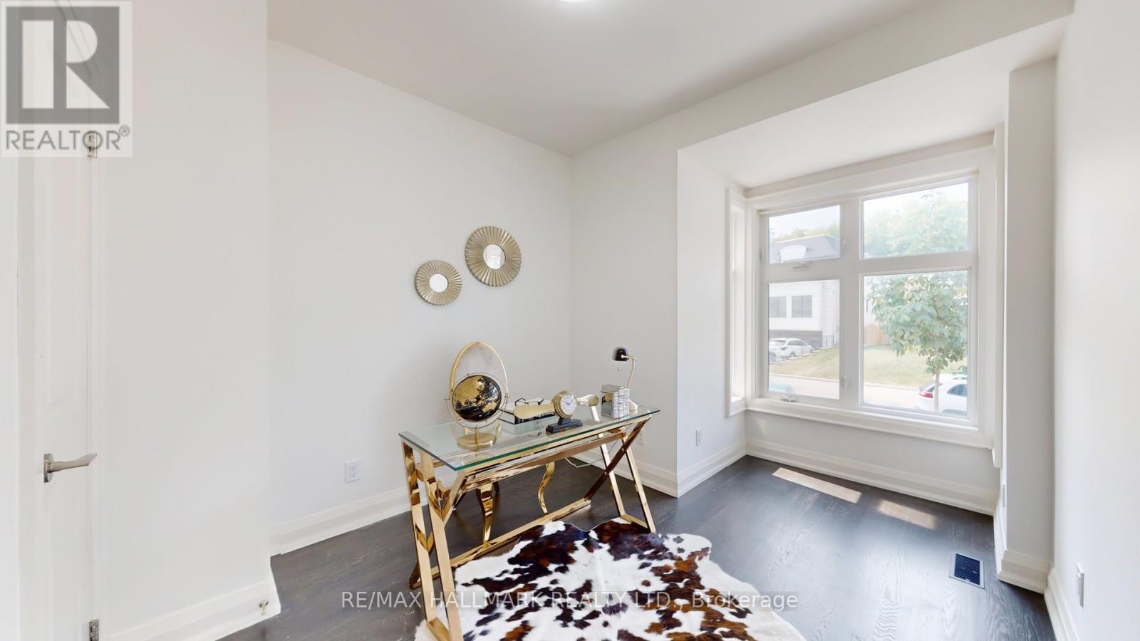 Photo 10 of 59 Craigmore Crescent, Toronto ON