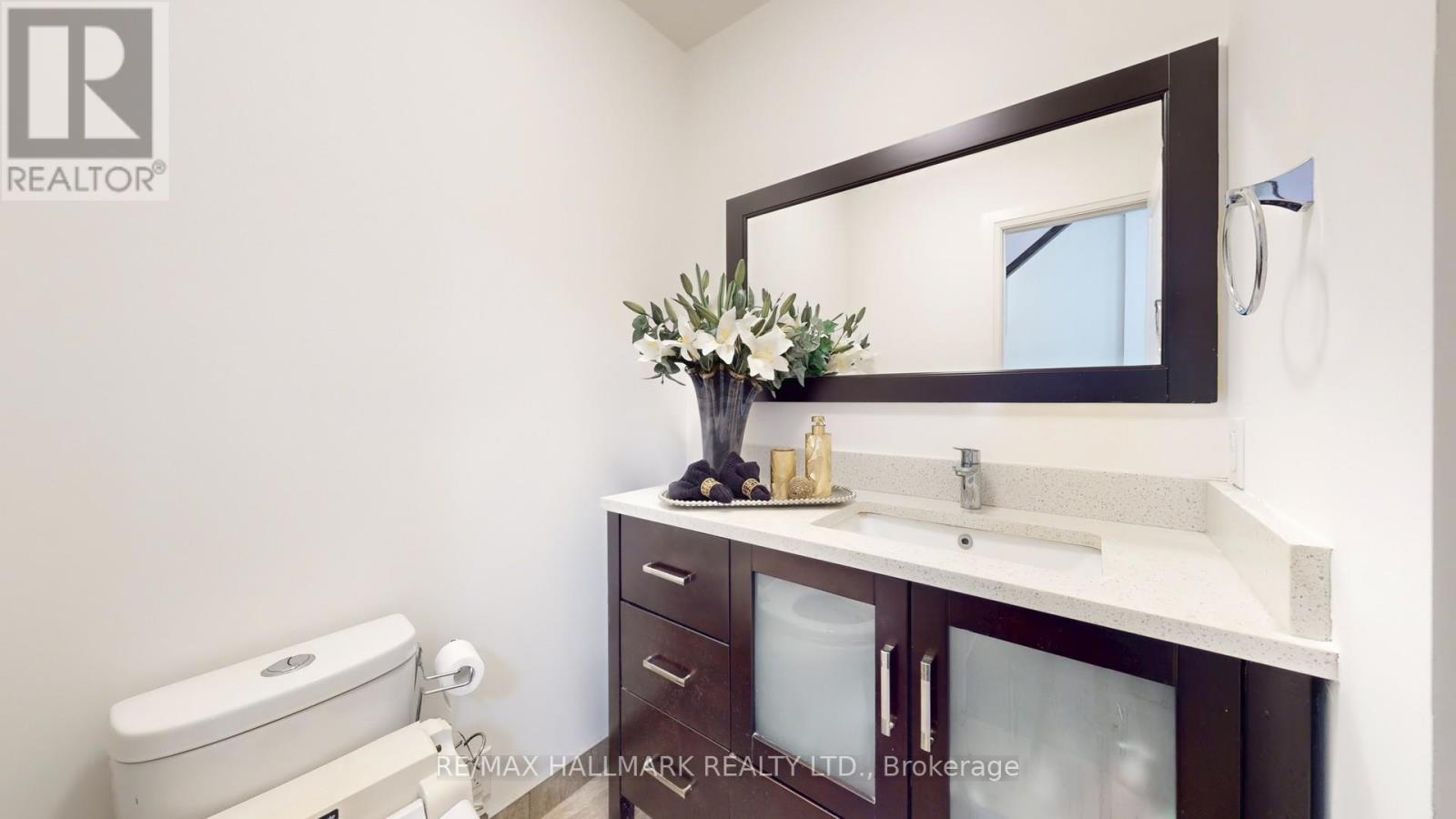 Photo 19 of 59 Craigmore Crescent, Toronto ON