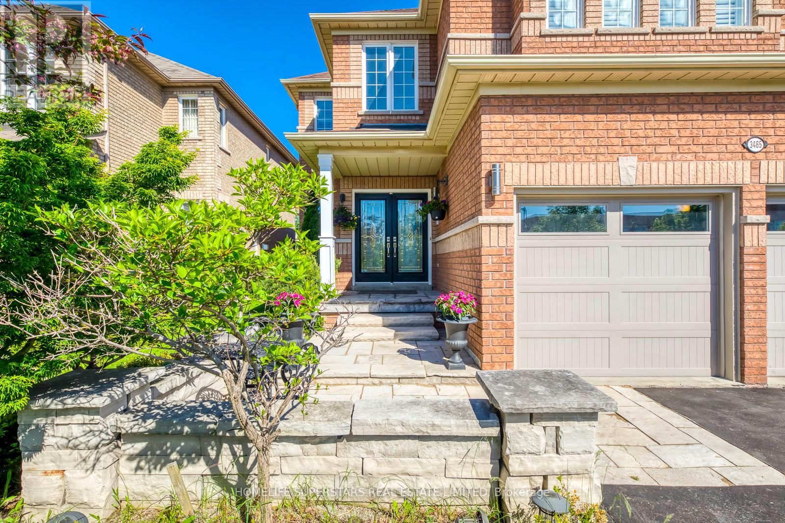 Photo 2 of 3465 Aquinas Avenue, Mississauga ON