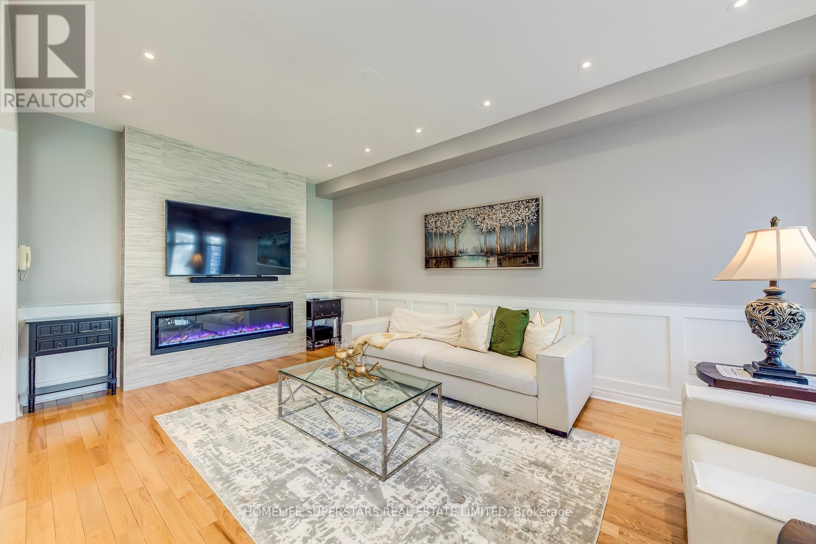 Photo 13 of 3465 Aquinas Avenue, Mississauga ON