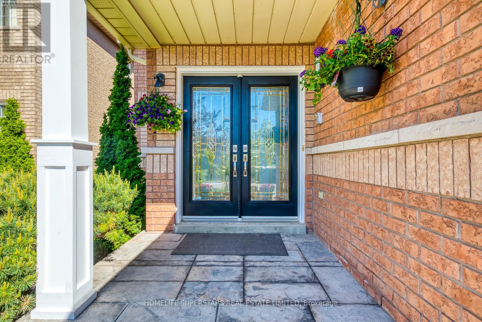 Photo 4 of 3465 Aquinas Avenue, Mississauga ON