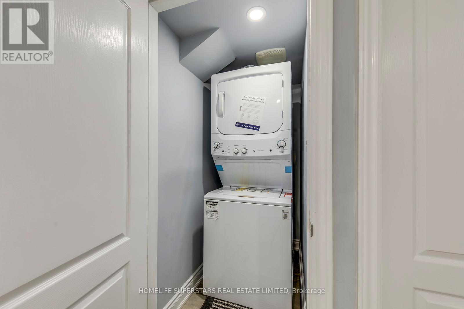 Photo 44 of 3465 Aquinas Avenue, Mississauga ON