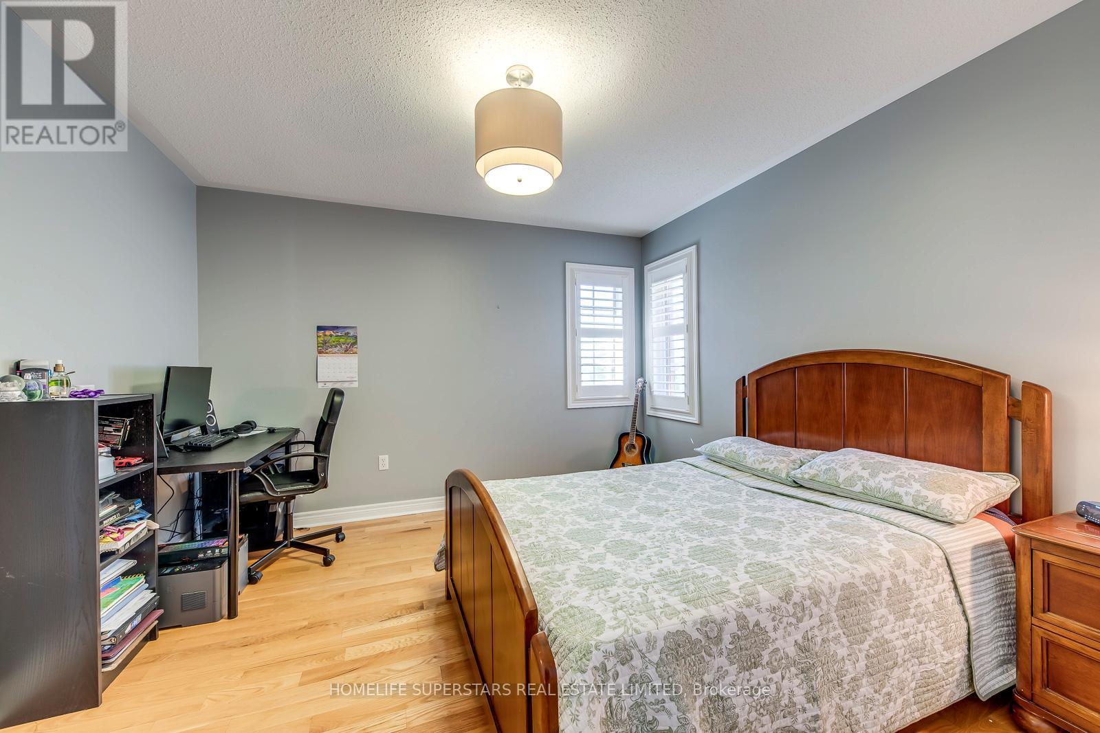 Photo 33 of 3465 Aquinas Avenue, Mississauga ON