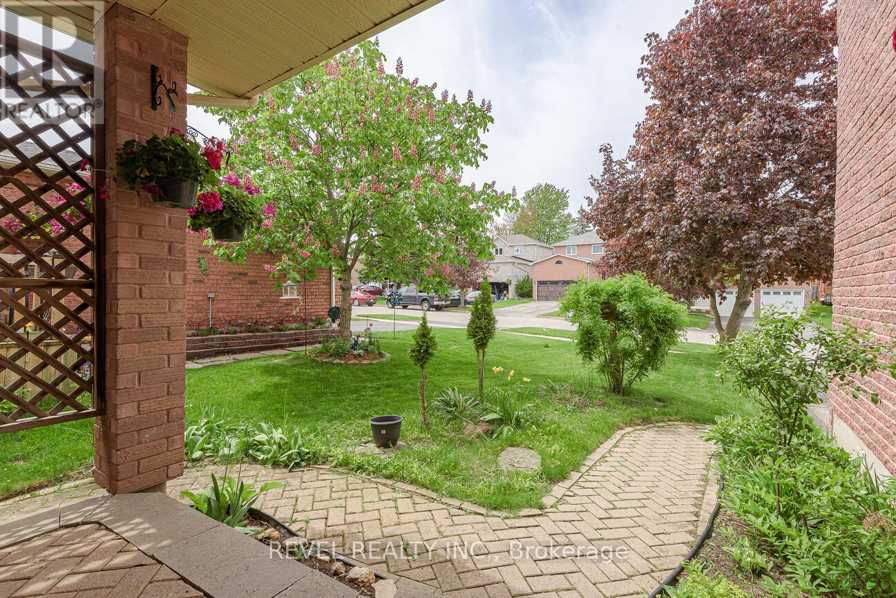 Photo 36 of 336 Lisa Marie Drive, Orangeville ON