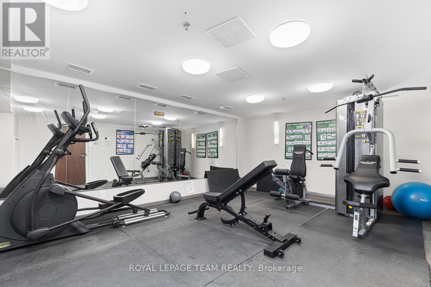 Photo 18 of 502 108 Richmond Road, Ottawa ON