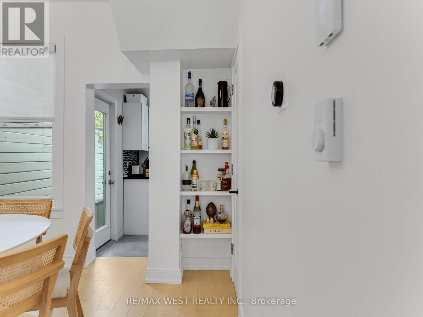 Photo 9 of 553 King Street E, Toronto ON