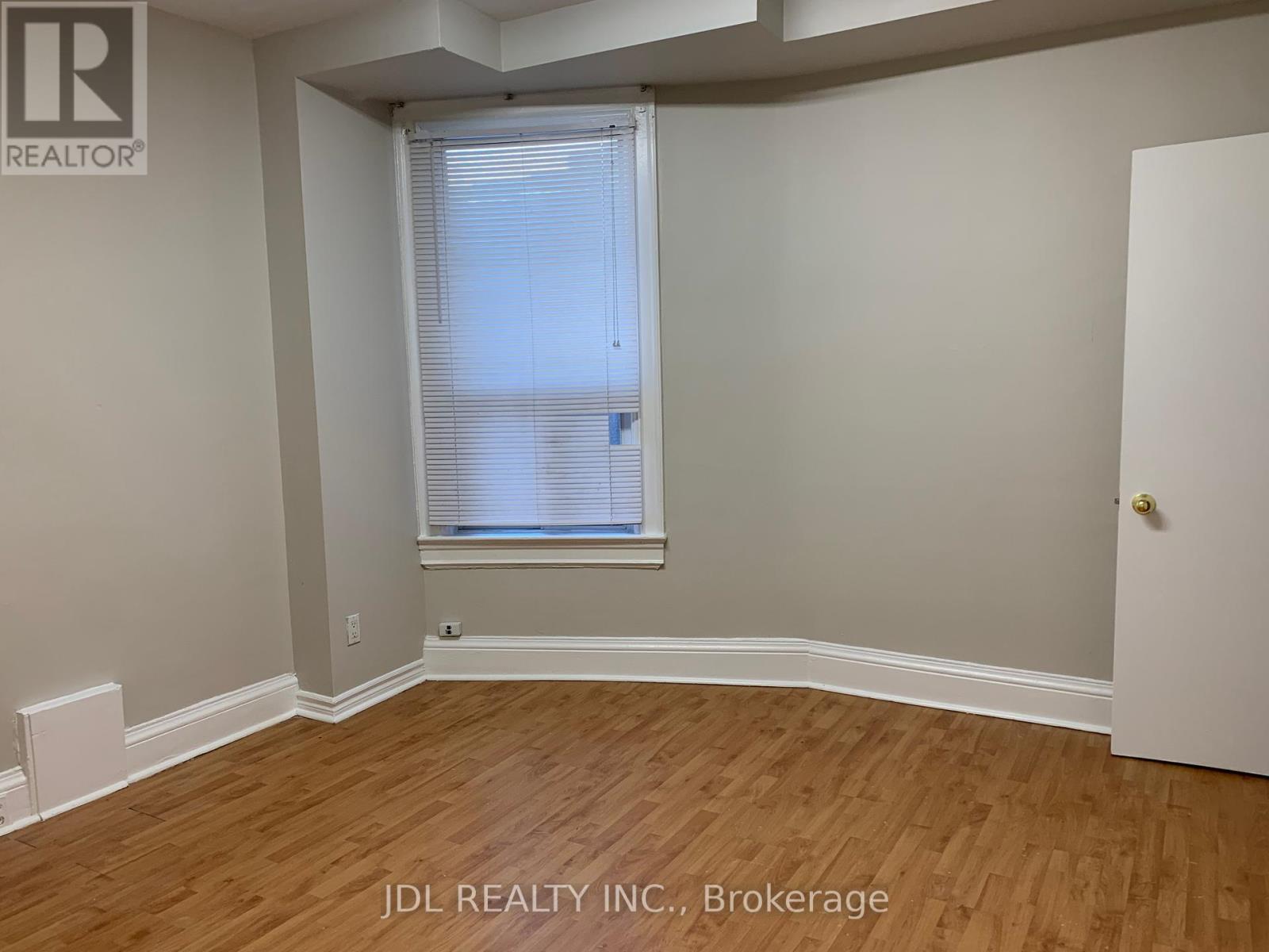 Photo 9 of Second And Third Floor 593 Bathurst Street, Toronto ON