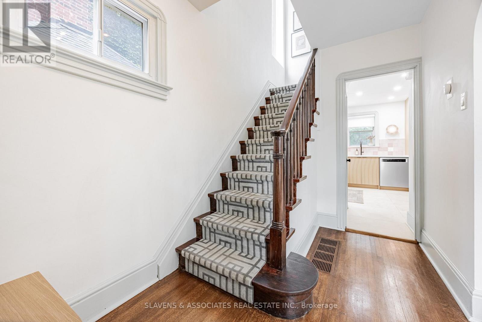 Photo 11 of 118 Whitmore Avenue, Toronto ON