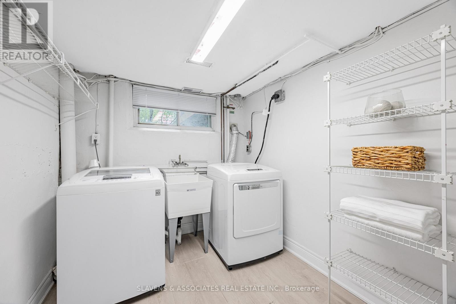 Photo 21 of 118 Whitmore Avenue, Toronto ON