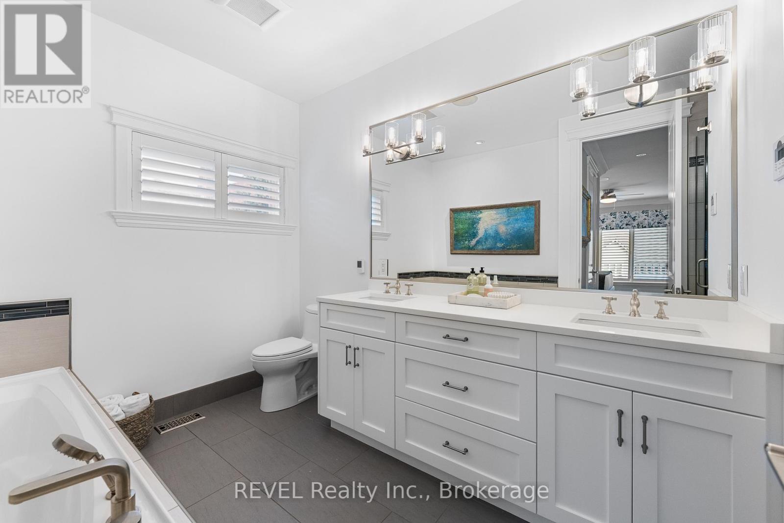 Photo 9 of 59 Spinnaker Drive, Fort Erie ON