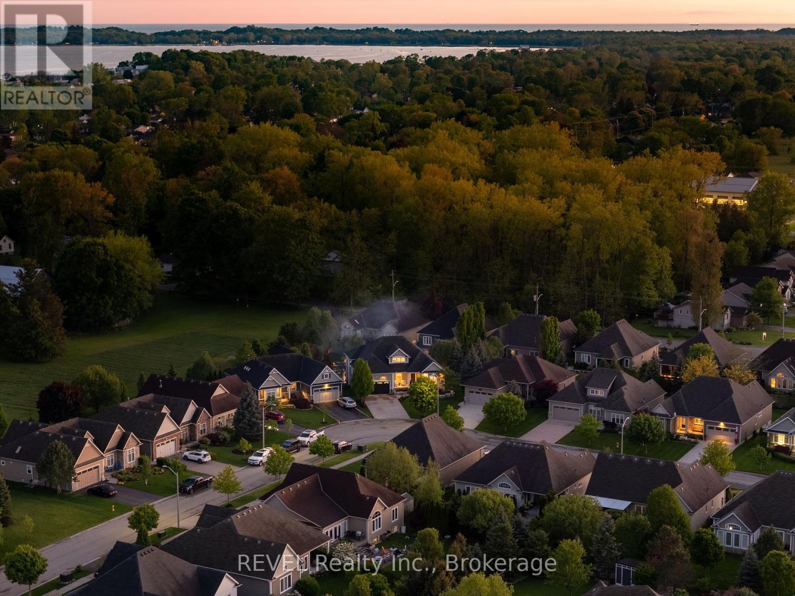 Photo 16 of 59 Spinnaker Drive, Fort Erie ON