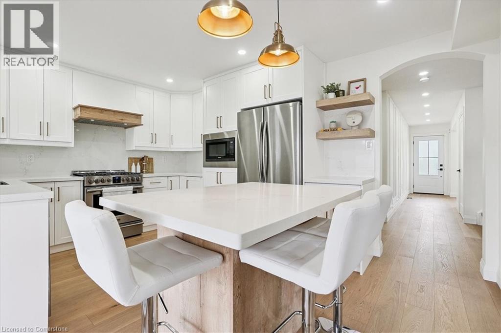 Photo 1 of 54 Ivybridge Drive, Stoney Creek ON