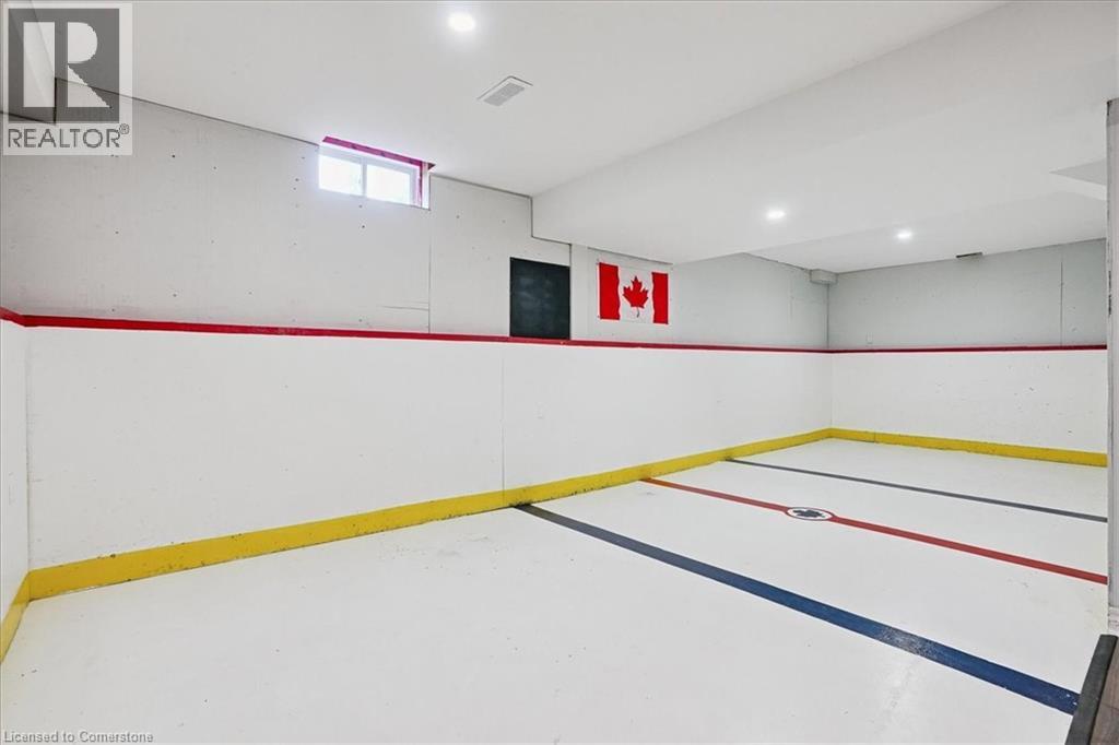 Photo 27 of 54 Ivybridge Drive, Stoney Creek ON