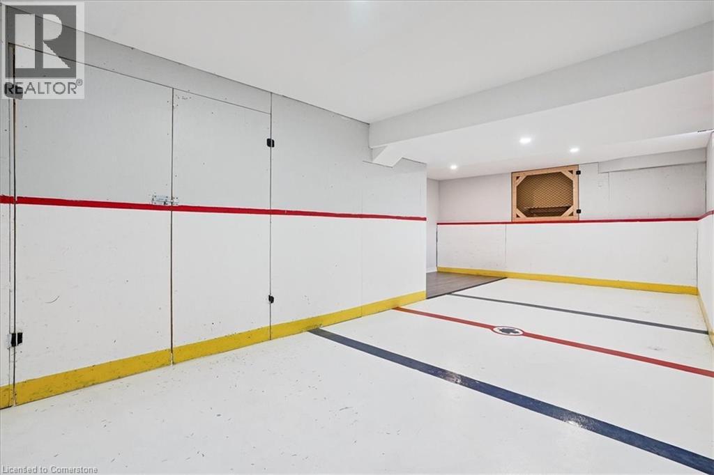 Photo 16 of 54 Ivybridge Drive, Stoney Creek ON