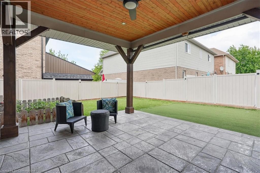 Photo 6 of 54 Ivybridge Drive, Stoney Creek ON
