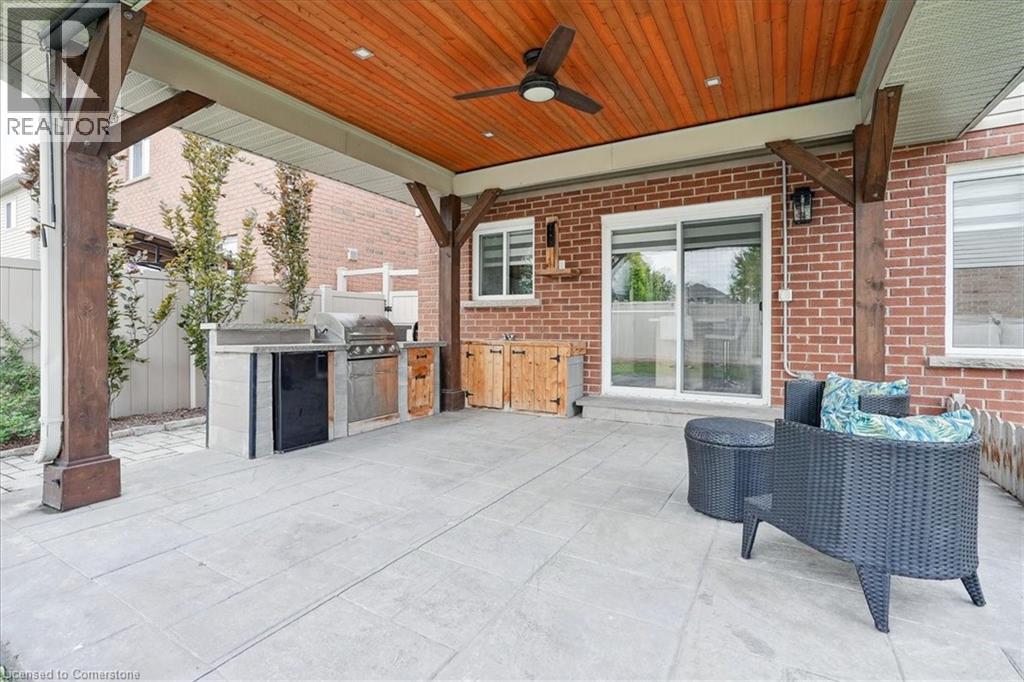 Photo 19 of 54 Ivybridge Drive, Stoney Creek ON