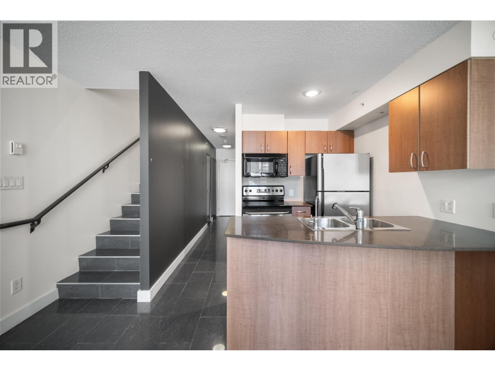 Photo 4 of 606 610 Granville Street, Vancouver BC
