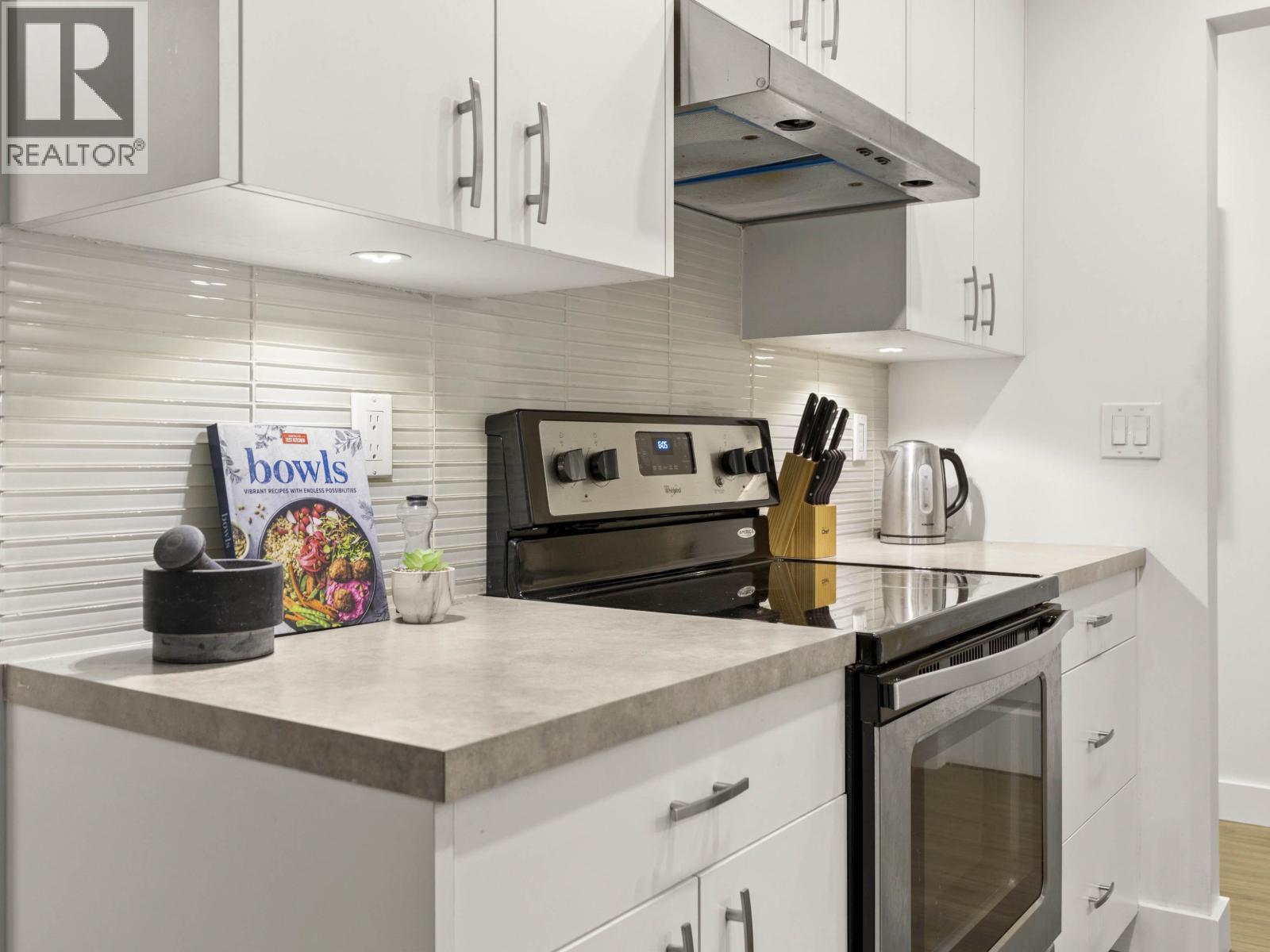 Photo 25 of 206 1365 E 7th Avenue, Vancouver BC