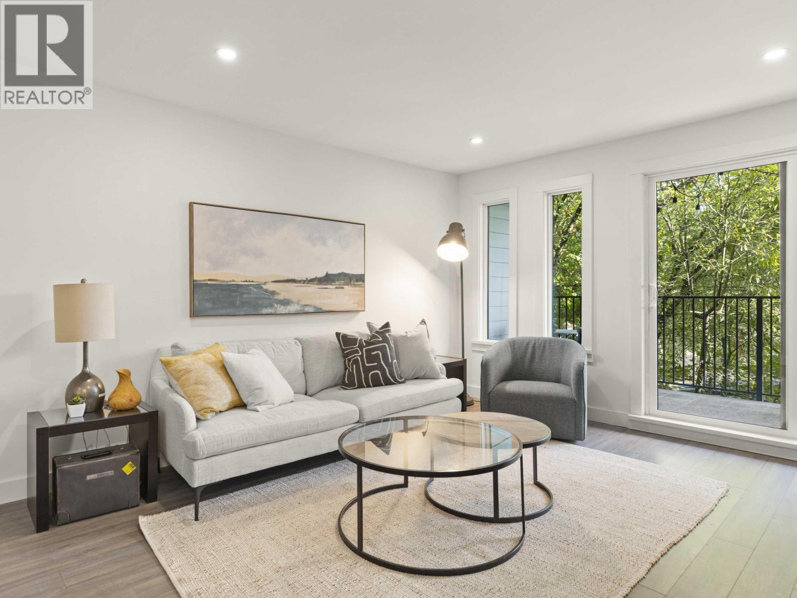 Photo 3 of 206 1365 E 7th Avenue, Vancouver BC