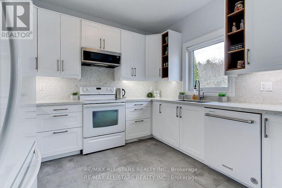 Photo 24 of 16 James Ratcliff Avenue, Whitchurchstouffville ON