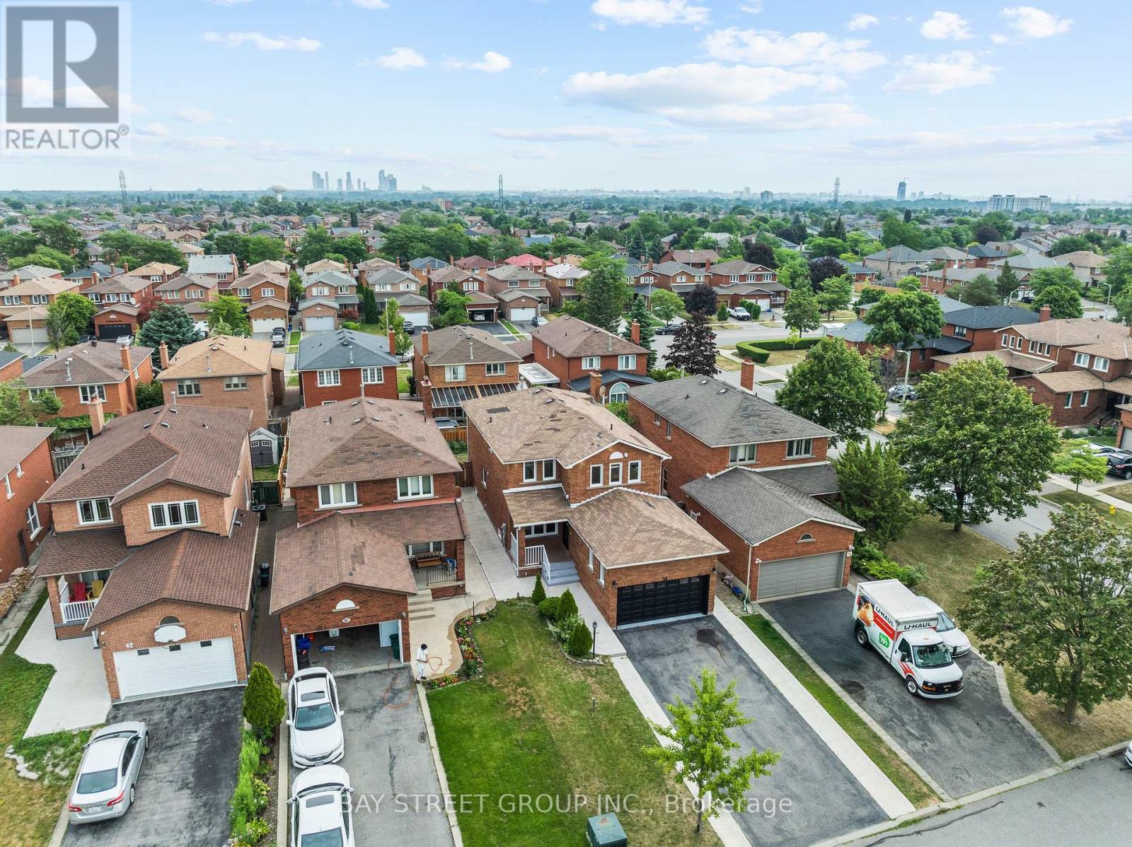 Photo 50 of 34 Lamp Crescent, Vaughan ON