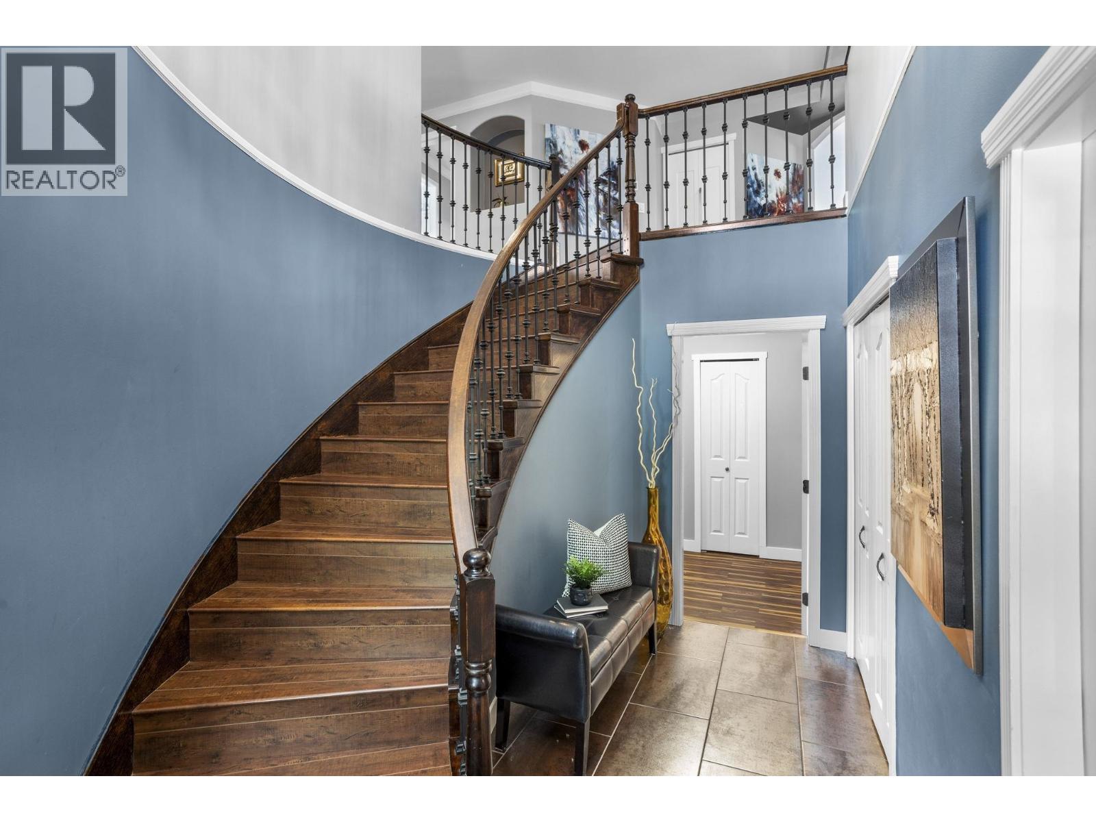 Photo 11 of 11330 238 Street, Maple Ridge BC