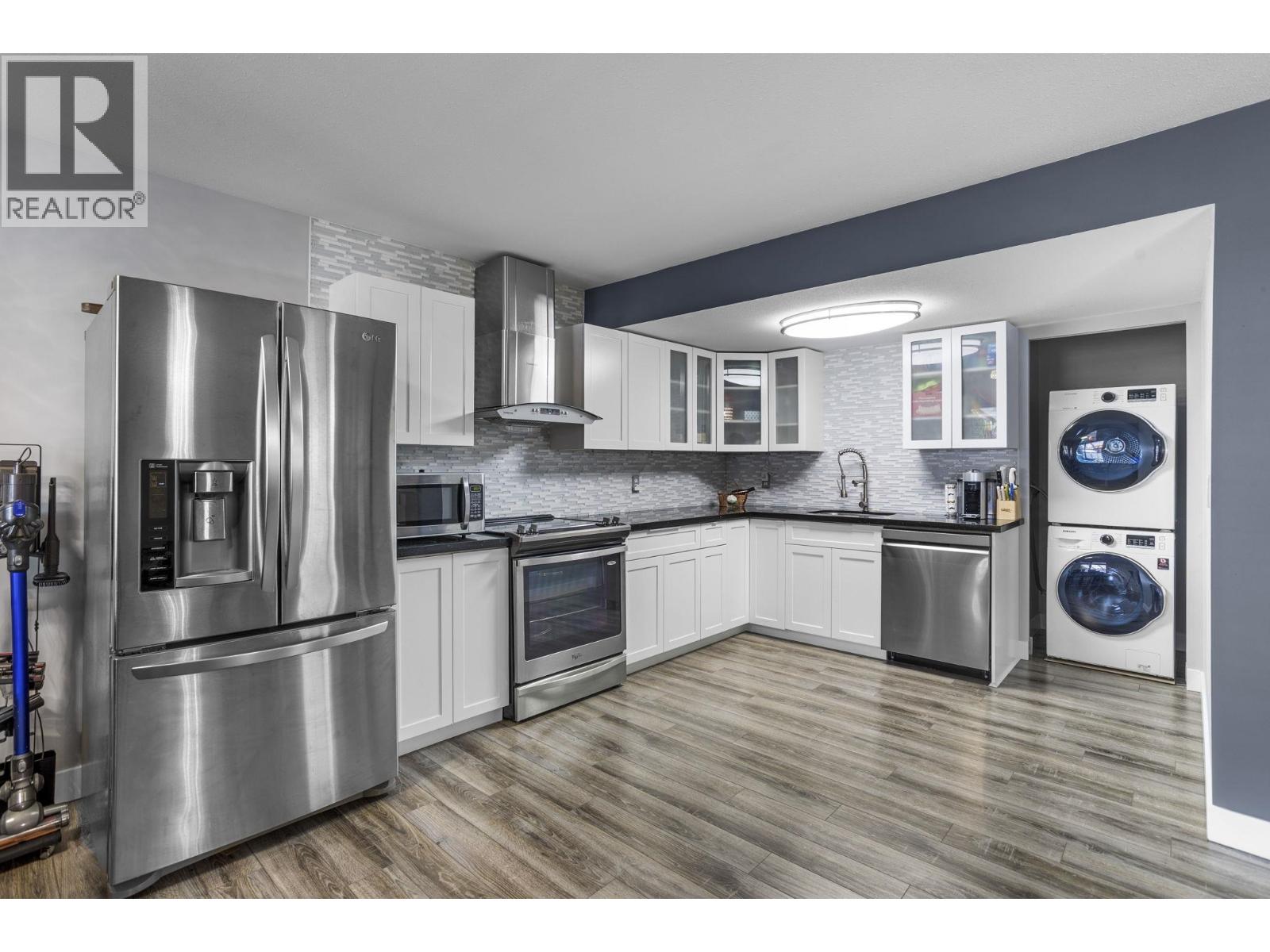 Photo 32 of 11330 238 Street, Maple Ridge BC
