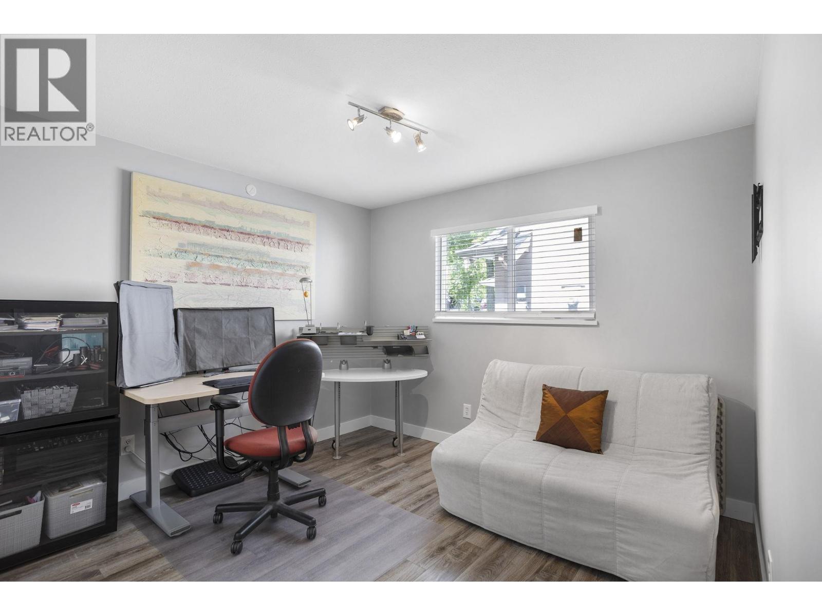 Photo 5 of 11330 238 Street, Maple Ridge BC