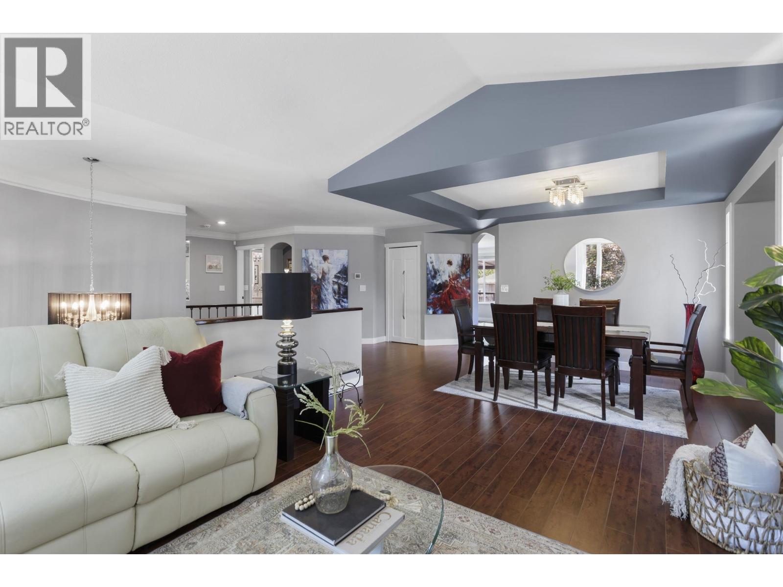 Photo 10 of 11330 238 Street, Maple Ridge BC