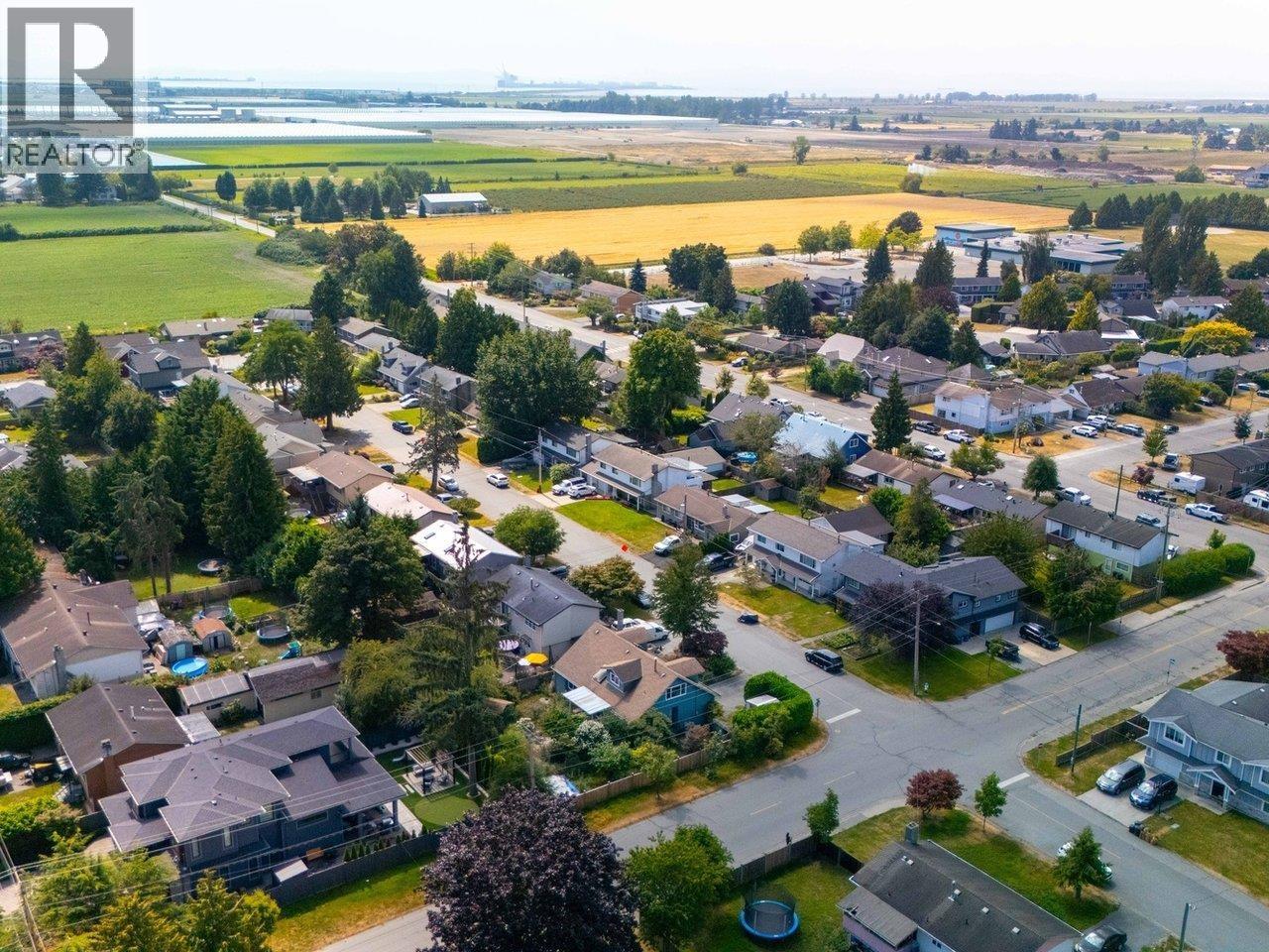 Photo 2 of 4498 46 B Street, Delta BC