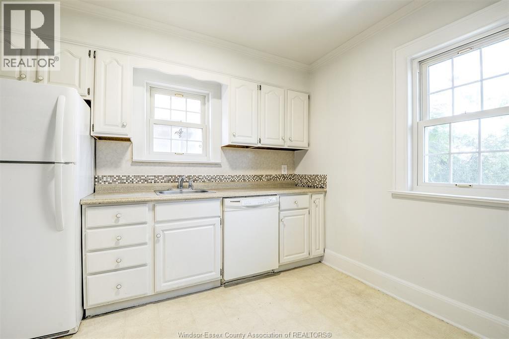 Photo 14 of 2282 Chilver, Windsor ON