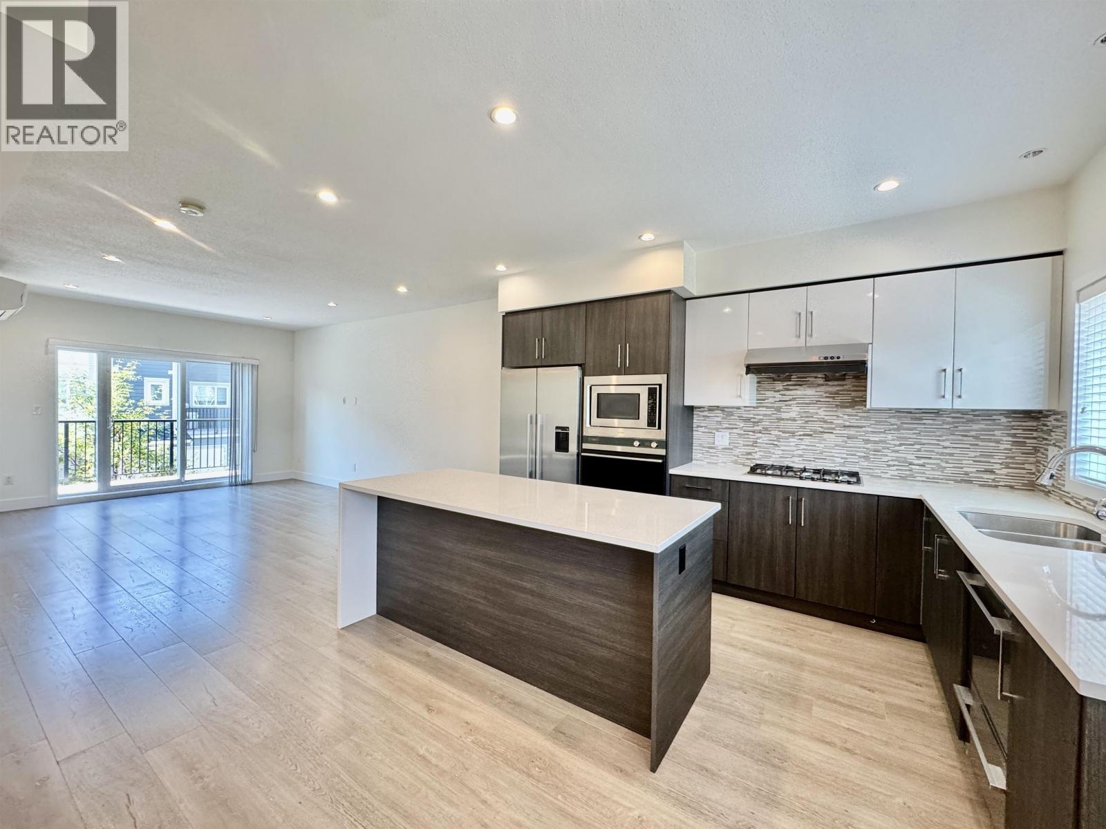 Photo 6 of 11 9680 Alexandra, Richmond BC