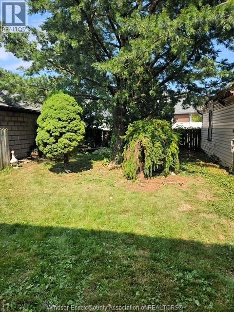Photo 32 of 2282 Chilver, Windsor ON