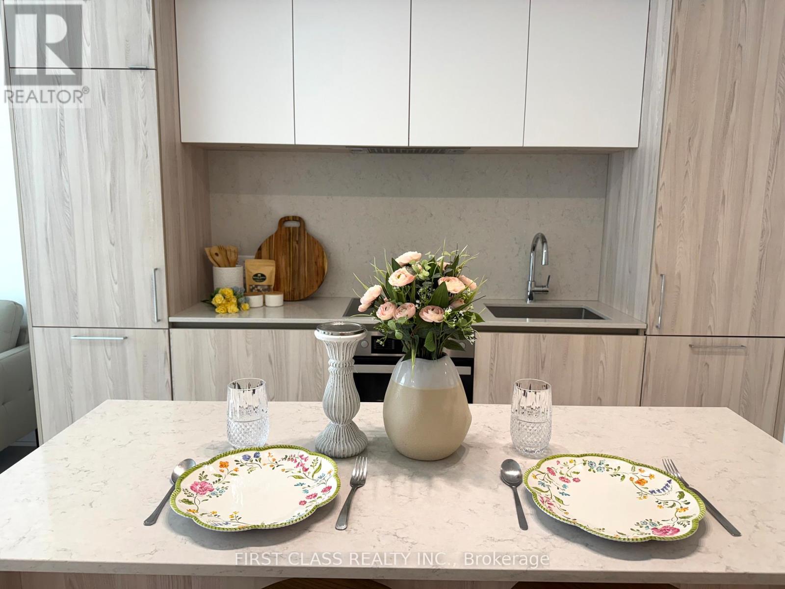 Photo 10 of 806 15 Mercer Street, Toronto ON