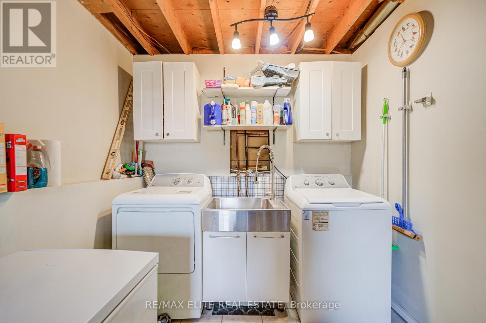 Photo 31 of 222 Country Lane, Barrie ON