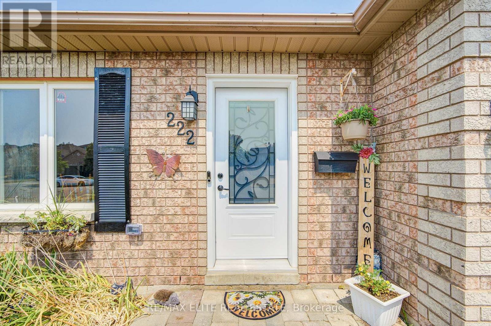 Photo 4 of 222 Country Lane, Barrie ON