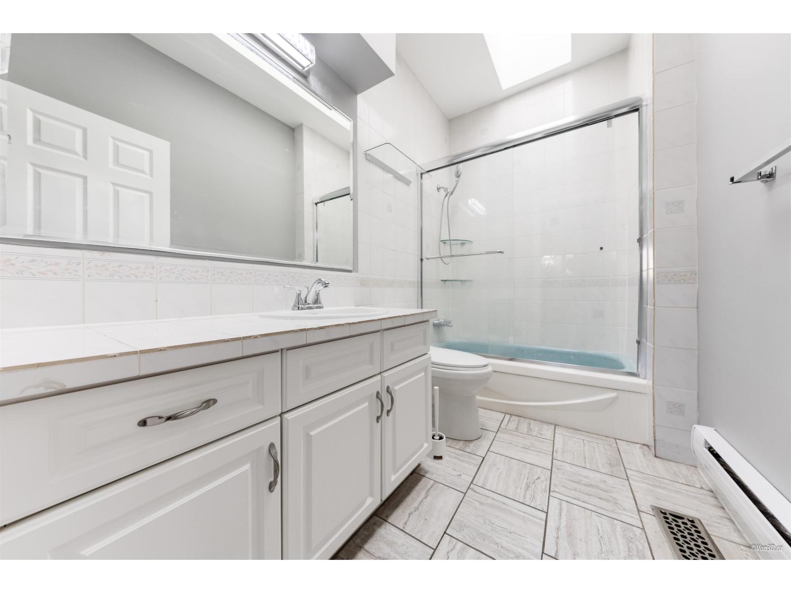 Photo 15 of 1635 136 Avenue, Surrey BC