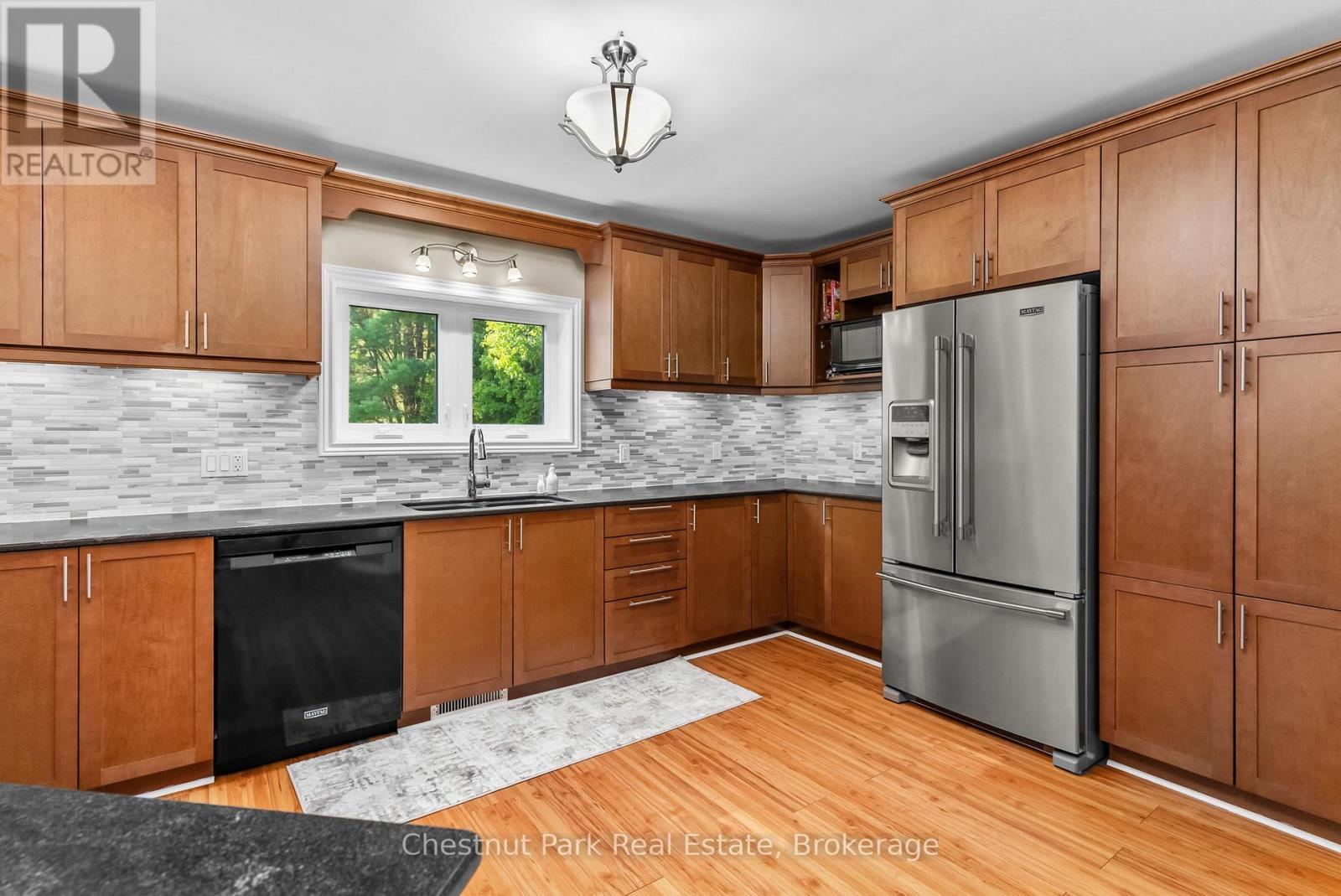 Photo 12 of 3 Cormack Crescent, Bracebridge ON