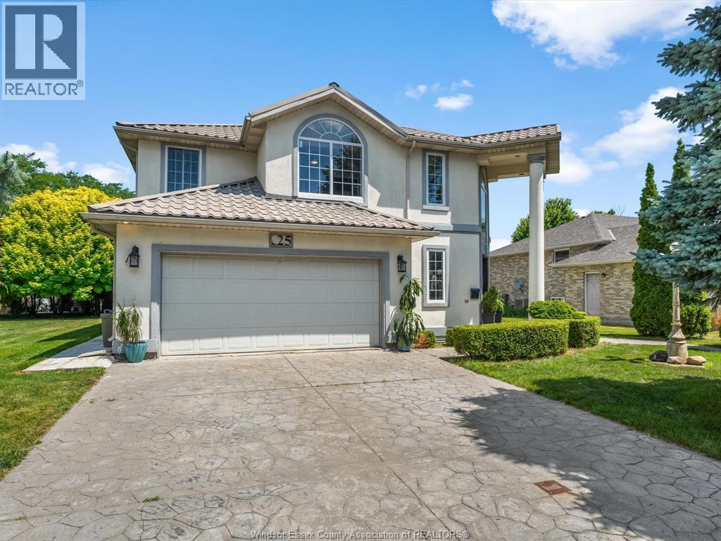 Photo 16 of 25 Ivy Lane, Kingsville ON