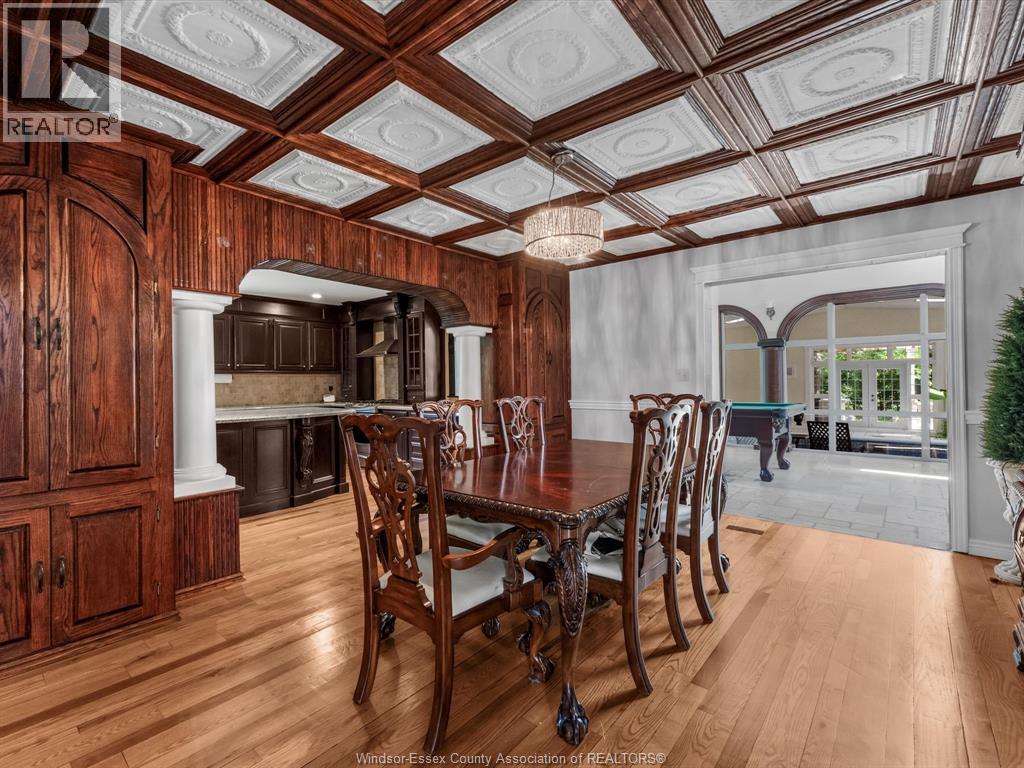 Photo 7 of 25 Ivy Lane, Kingsville ON