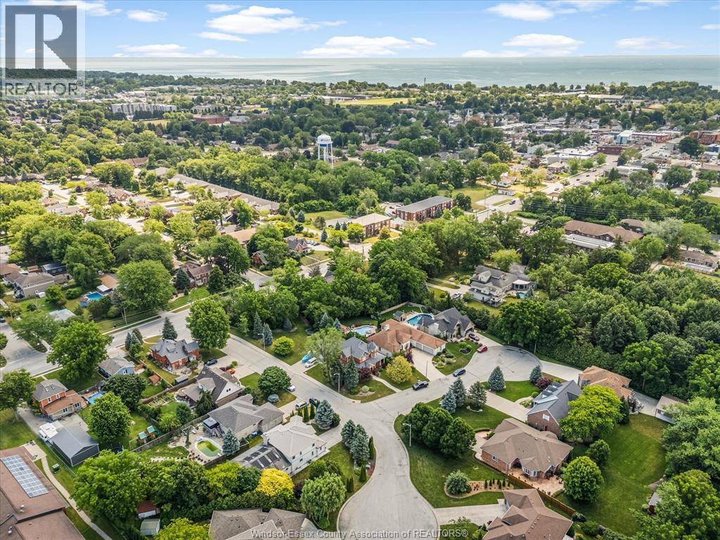Photo 26 of 25 Ivy Lane, Kingsville ON