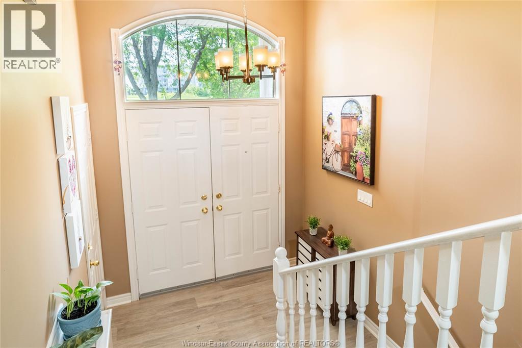 Photo 4 of 1435 Chateau, Windsor ON