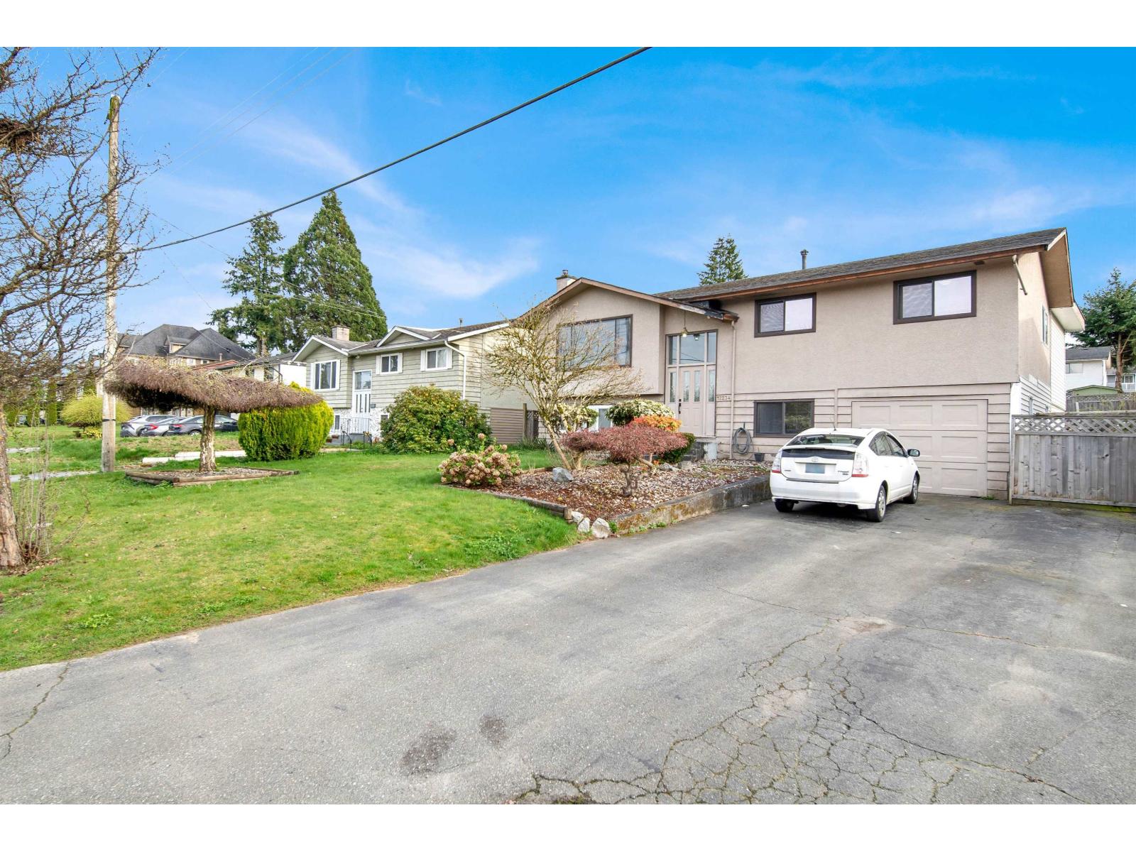 Photo 13 of 12234 99 A Avenue, Surrey BC