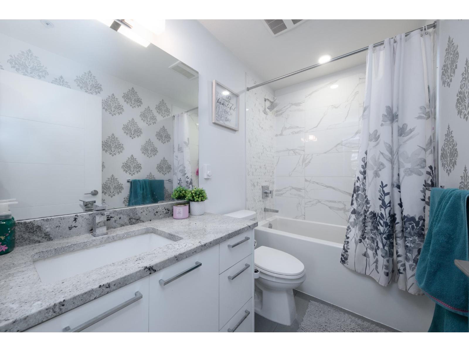 Photo 17 of 317 20696 Eastleigh Crescent, Langley BC
