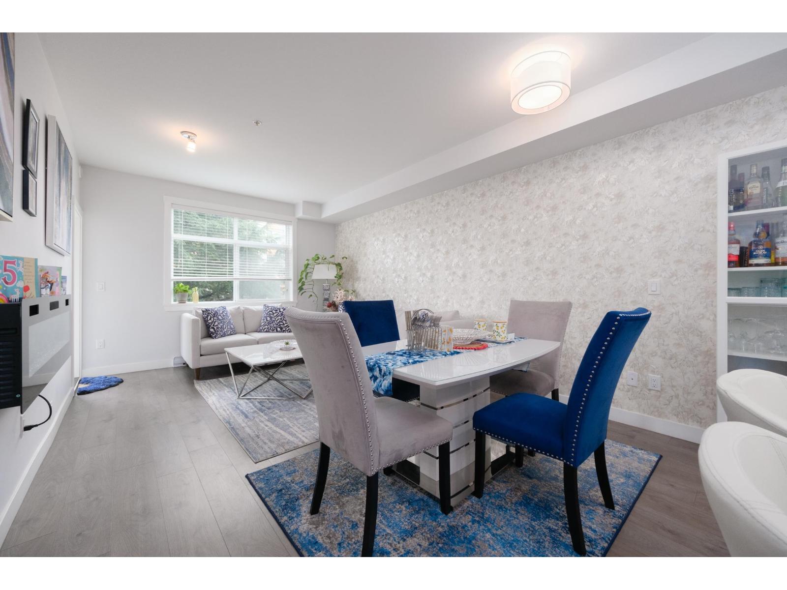 Photo 5 of 317 20696 Eastleigh Crescent, Langley BC