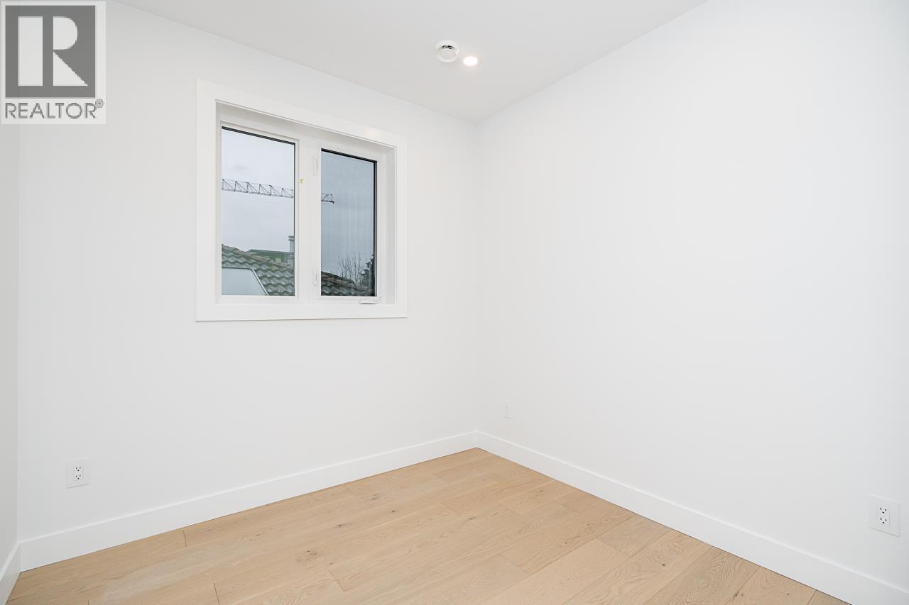 Photo 28 of 1 2753 Nanaimo Street, Vancouver BC