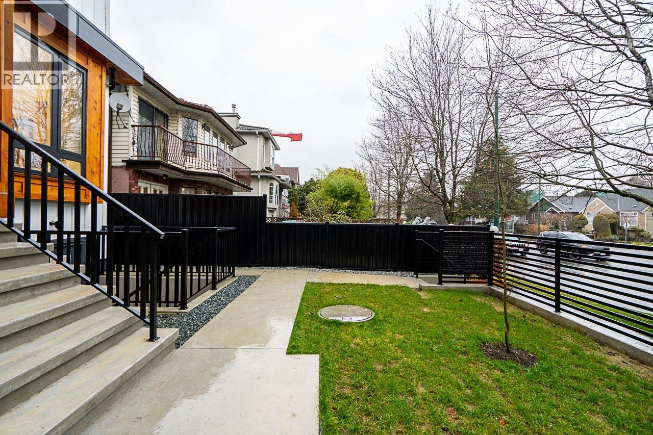 Photo 22 of 1 2753 Nanaimo Street, Vancouver BC