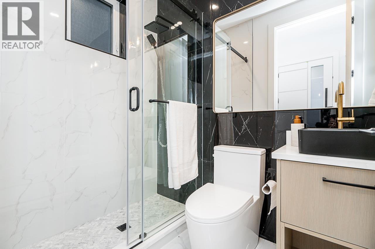 Photo 7 of 1 2753 Nanaimo Street, Vancouver BC