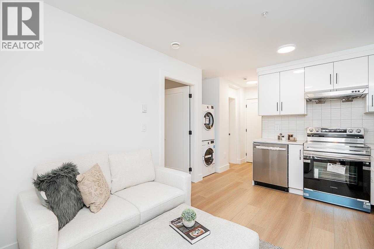 Photo 16 of 1 2753 Nanaimo Street, Vancouver BC